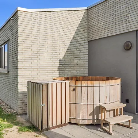 Gorgeous In Lembruchduemmer With Sauna Casa vacanze